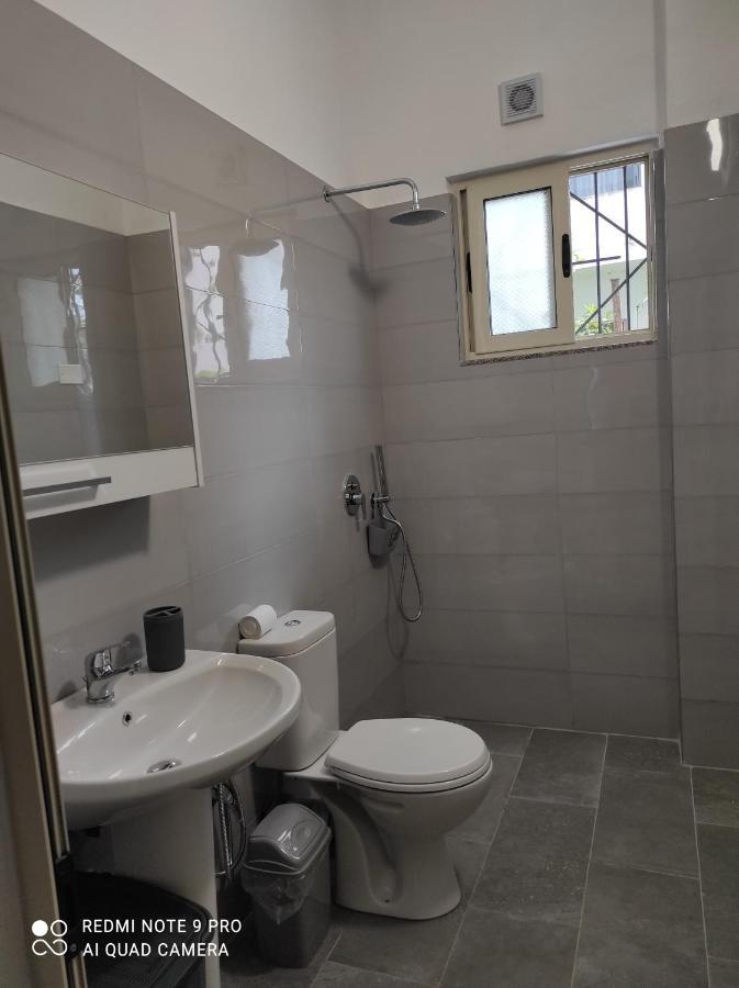 Edlira Apartments Durres Luaran gambar